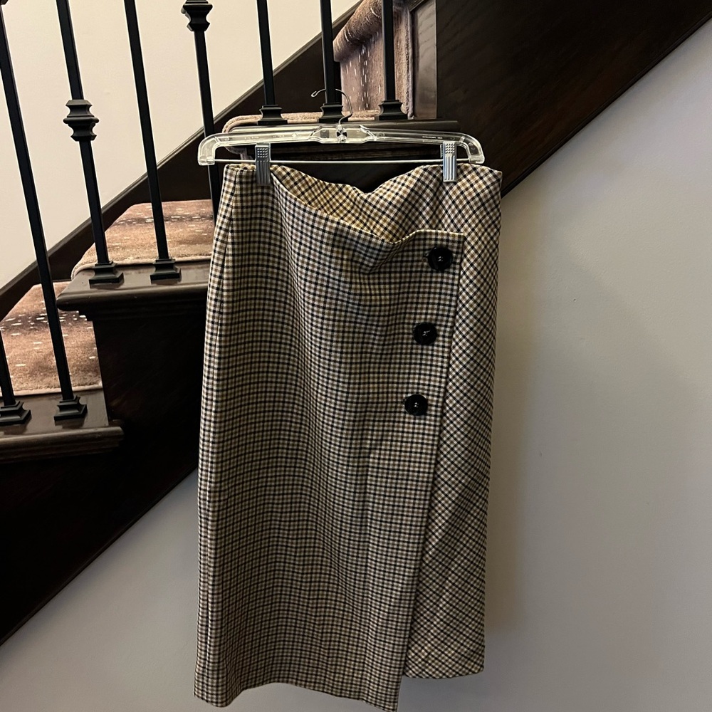 Plaid NWT brown and ivory skirt